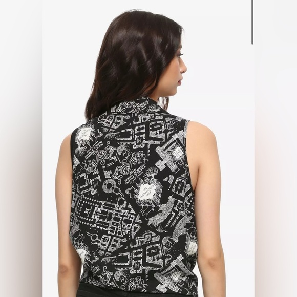 Hot Topic Harry Potter Marauder’s Map Tie-Front Woven Top Size XS Black Casual - Picture 2 of 15